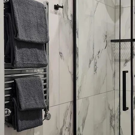 Stylish In Art Nouveau Building Διαμέρισμα *