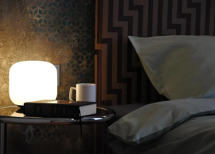 Stylish In Art Nouveau Building Dzīvoklis Riga