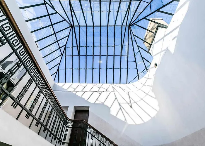 Stylish In Art Nouveau Building Dzīvoklis