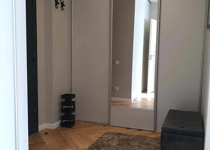 Dzīvoklis Stylish In Art Nouveau Building