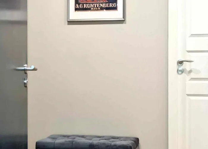 Stylish In Art Nouveau Building Dzīvoklis Riga